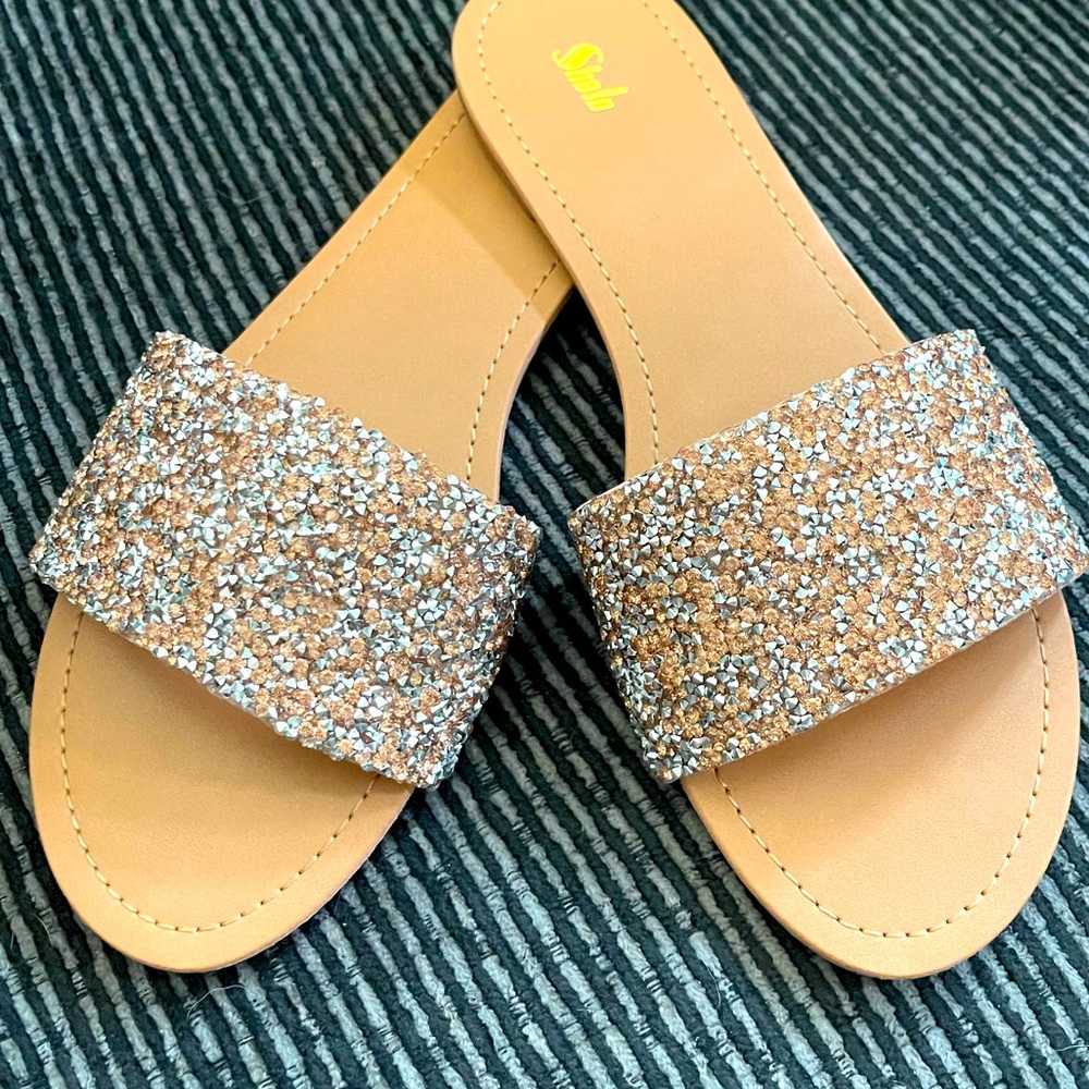 Silver and gold sandals. Size 10